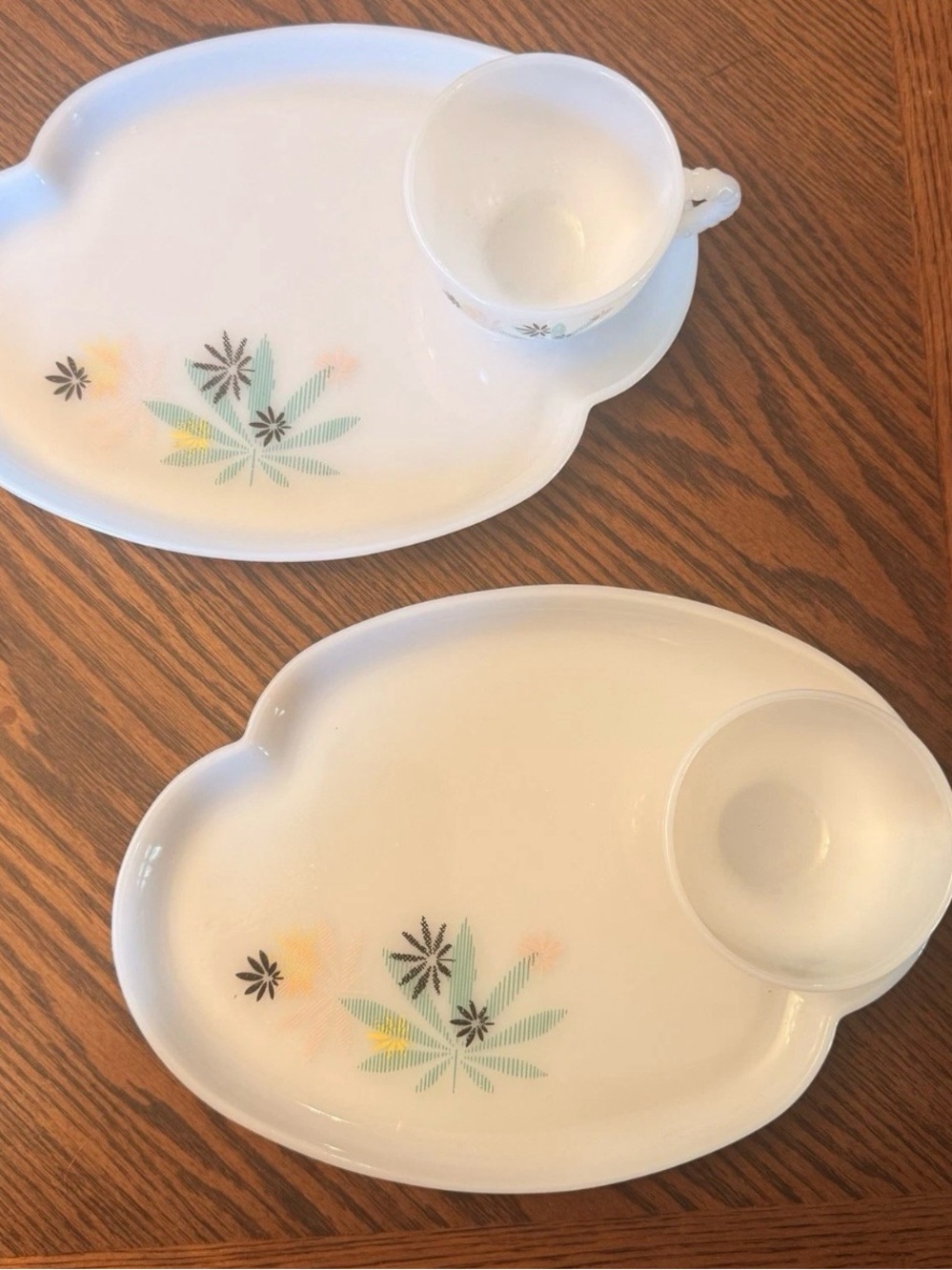 MCM Federal Glass 1950s Milk Glass Atomic Flower Snack Set with Cups, set of 2